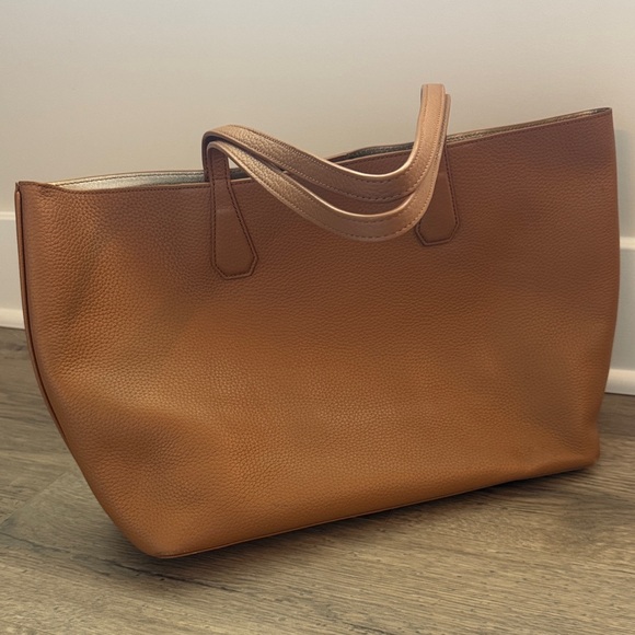 Tory Burch Chestnut Pebbled Leather Tote - Picture 2 of 5